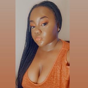 Meet your Posher, Brandi